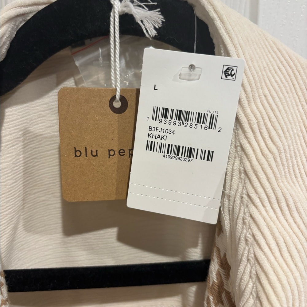 Blu Pepper houndstooth Khaki shacket NWT size Large - Picture 3 of 7